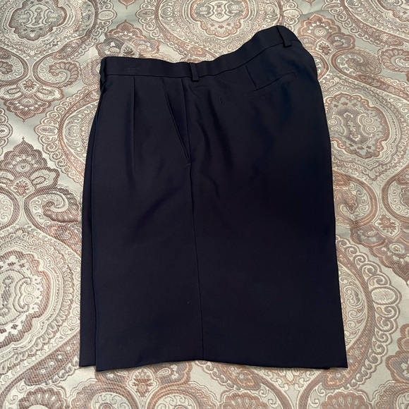 Navy men’s golf shorts - Picture 7 of 8